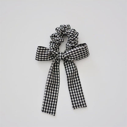 Kurdeleli Scrunchie // Black White