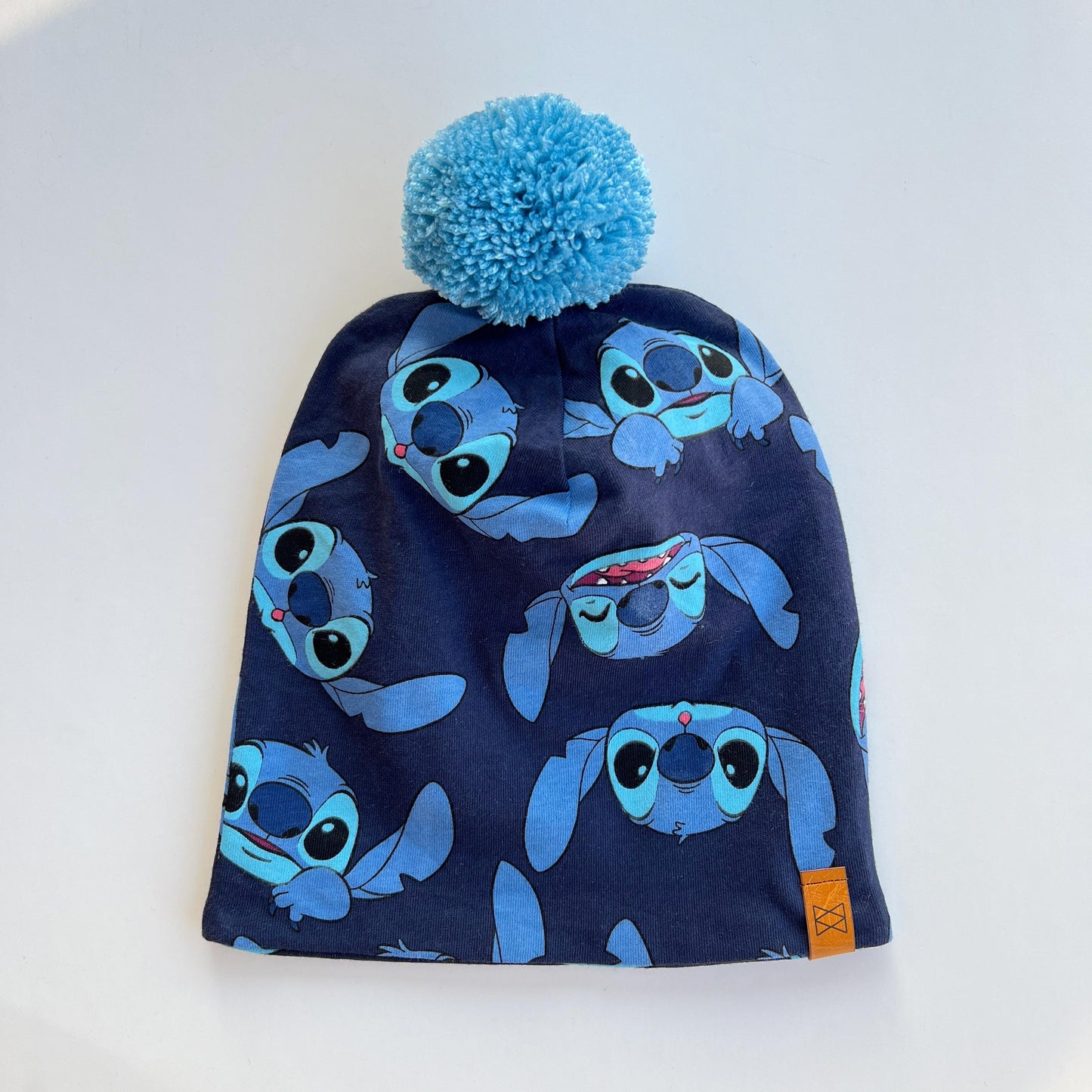 Ponponlu Bere // Stitch